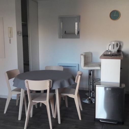 A GRUGIES TYPE 2 MEUBLE AVEC PARKING - Photo 1