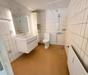 Lys og dejlig 2-værelses lejlighed med terrasse - Photo 5