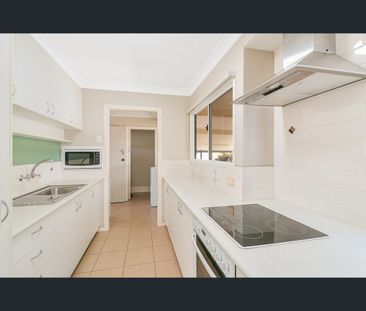 18 Cox Drive, Tweed Heads South, NSW 2486 - Photo 2