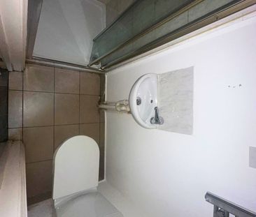 Studio Flat, Waters Road, SE6 - Photo 2