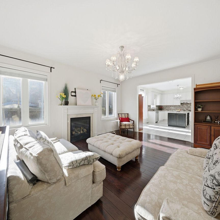 For Lease - 426 Hidden Trail, Oakville, Ontario - Photo 1