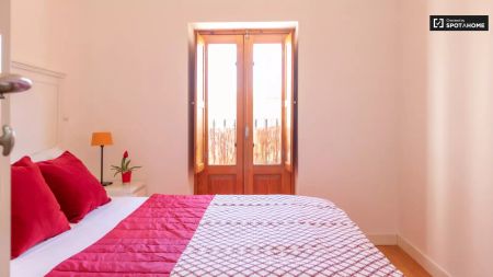 1-bedroom apartment for rent in Puerta del Ángel, pets allowed - Photo 4