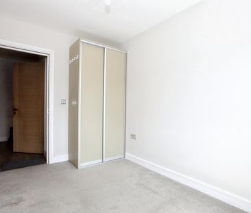 18 Geneva House, Peterborough, Park Road - Photo 2