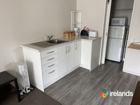 Furnished Rooms Available – Power & Internet Included! - Photo 5