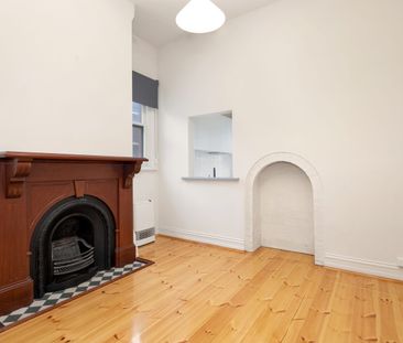 EXECUTIVE PROPERTY IN PRIME CENTRAL LOCATION - Photo 3