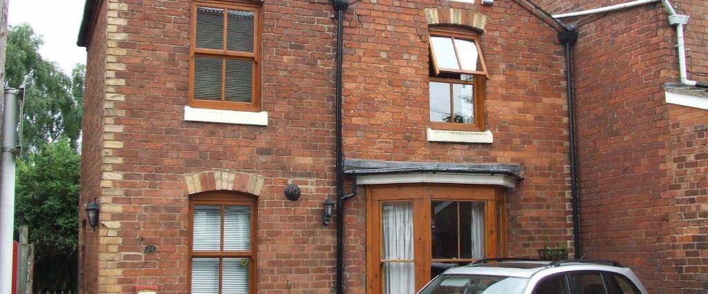2 bedroom terraced house to rent - Photo 1