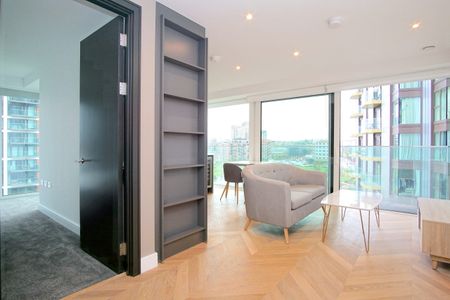 Hennessey Apartments, 5 Brigadier Walk, London, SE18 6YT - Photo 2