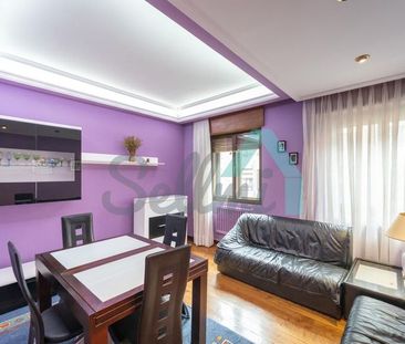 Alquiler de piso en Calle Manuel Pedregal - Photo 1