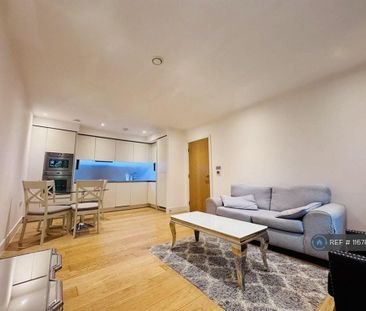 1 bedroom flat to rent - Photo 1