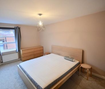 2 bedroom flat to rent - Photo 6