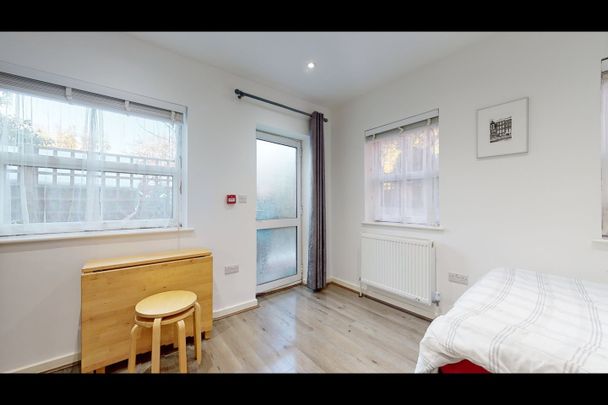 Studio Flat, Willesden Green, NW2 - Photo 1