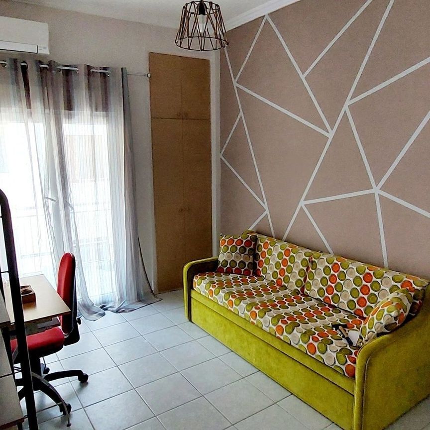 Studio/Γκαρσονιέρα για ενοικίαση Αγία Τριάδα (Φάληρο - Ιπποκράτειο) - Φωτογραφία 1