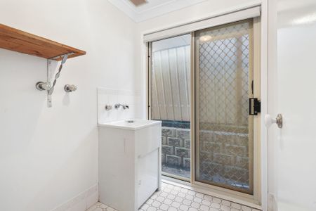 Apply Now - Century 21 &vert; the Paramount Group - Photo 3