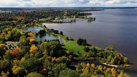 Deschenes Court - Photo 3