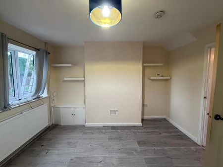 2 bedroom terraced house to rent - Photo 2