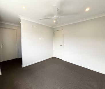 Contemporary Comfort in Glenfield - Photo 6