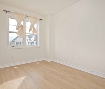 For Lease - 15 Wimshaw Lane, Whitchurch-Stouffville, Ontario - Photo 3