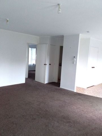 Sunny 2BR Unit in Penrose! - Photo 3