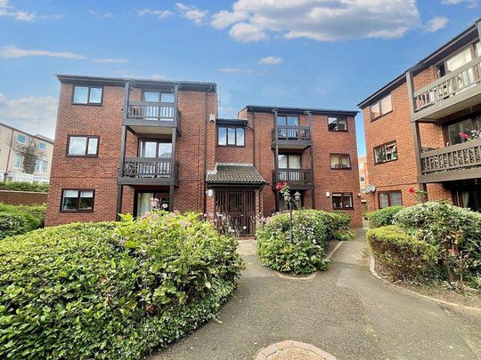 2 bed apartment to rent in NE26 - Photo 1
