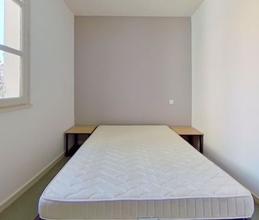 Location Appartement 2 pièces 57m² - Photo 4