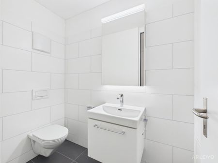 Modernes Wohnen über den Dächern - 11 Etage mit See- und Bergblick - Photo 5