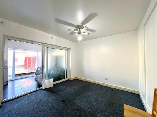 5 bedroom terraced house to rent - Photo 1