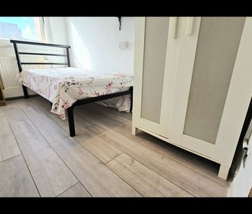 Room in a Shared Flat, Icarus House, E3 - Photo 1