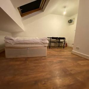 Studio Flat, Grange Park Road, CR7 - Photo 3