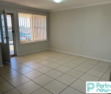 Three-Bedroom Villa in East - Photo 6