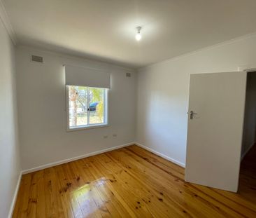 To register & apply for this property, please use this link: https:... - Photo 2