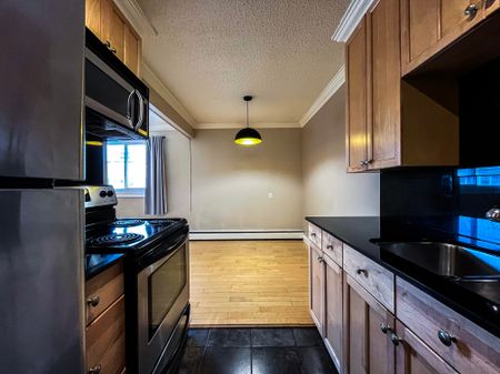 1 Bed Condo For Rent In Oliver. Heat And Water Included. - Photo 5