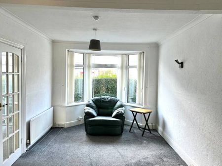 Partly Furnished 3 Bedroom Semi Detached - Photo 4