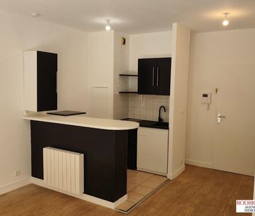 Location Appartement 2 pièces 37m² POITIERS 86000 - Photo 2