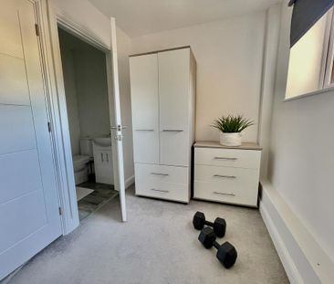 Studio to rent - Photo 3