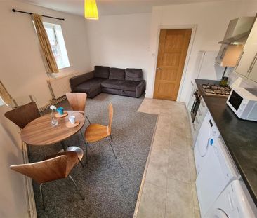 2 bedroom apartment to rent - Photo 6