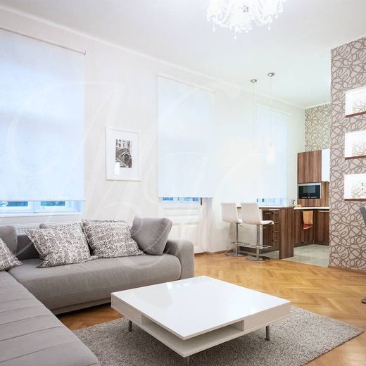 METROPOLITAN │Luxusný 3i byt s balkónom v Starom Meste - Photo 1