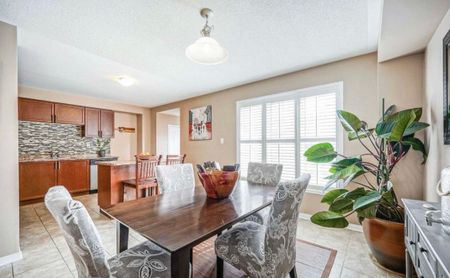 For Lease - 33 Warnford Circle, Ajax, Ontario - Photo 5