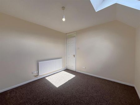 13 Chichester Gardens, Belfast, BT15 5FS - Photo 4