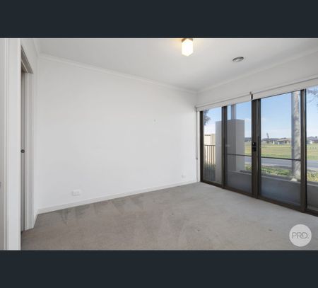 67H Dyson Drive, Alfredton, Vic 3350 - Photo 5