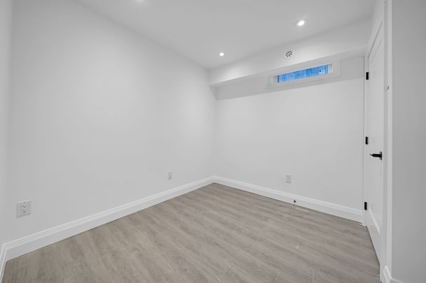 For Lease - 474 Montrose Avenue Unit# Lower, Toronto, Ontario - Photo 1