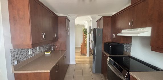 Superbe Et Grand 5 ½ Rénové à Repentigny - Photo 2