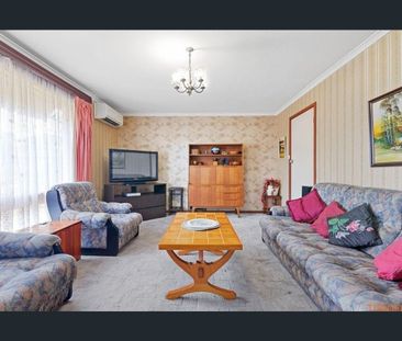 Spacious Family Home for Rent! - Photo 1