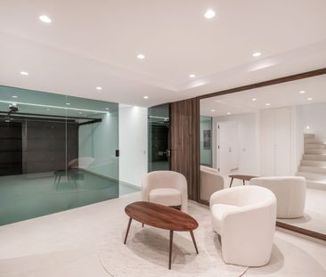 Semi-Detached House in The Golden Mile - Photo 6