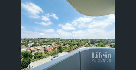 Bright 2-Bedroom Apartment in Central Box Hill - Photo 5