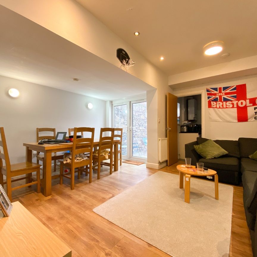 Rhymney Terrace, Cathays - Photo 1