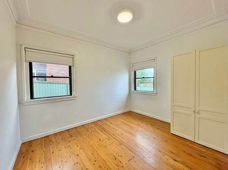 66 Pallamana Parade, Beverly Hills NSW 2209 - House For Rent | Domain - Photo 2