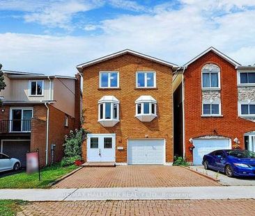 Amazing 4Bedroom 2storey House Near Bathurst & Steeles! - Photo 2