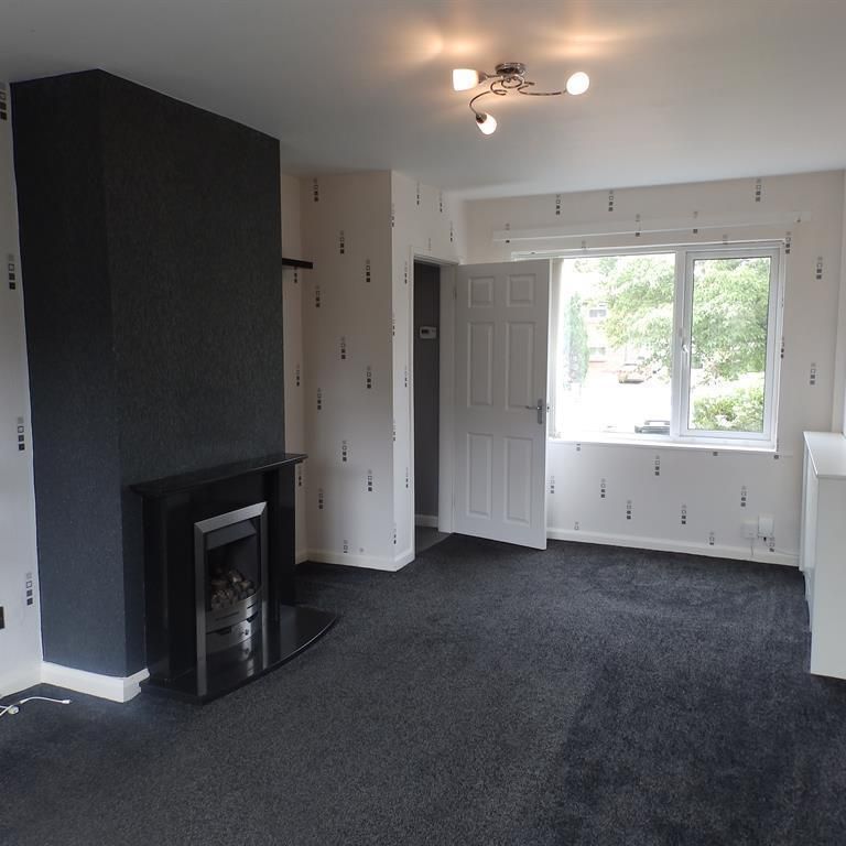 3 bedroom end of terrace house to rent - Photo 1