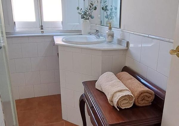 AQLUILER ANUAL /PRECIOSO APARTAMENTO EN ZONA INMEJORABLE DEL CENTRO.