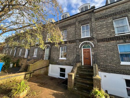 1 bedroom flat to rent - Photo 5